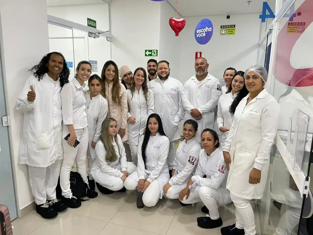 Aula prática de anestesiologia na UniBRASÍLIA Gama estudantes aprimoram técnicas e habilidades essenciais (5).opti Aula prática de anestesiologia na UniBRASÍLIA Gama estudantes aprimoram técnicas e habilidades essenciais (5).opti