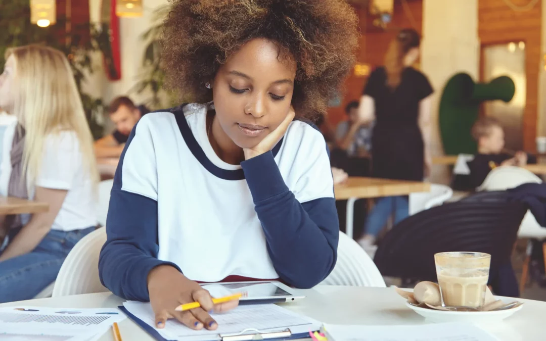 Presença de negros no ensino superior: um olhar sobre a desigualdade histórica