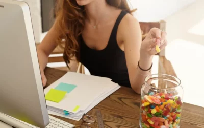 4 implicações do consumo de ultraprocessados na rotina de estudos