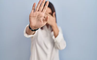 Educação contra a violência de gênero: como instituições de ensino devem abordar a misoginia 